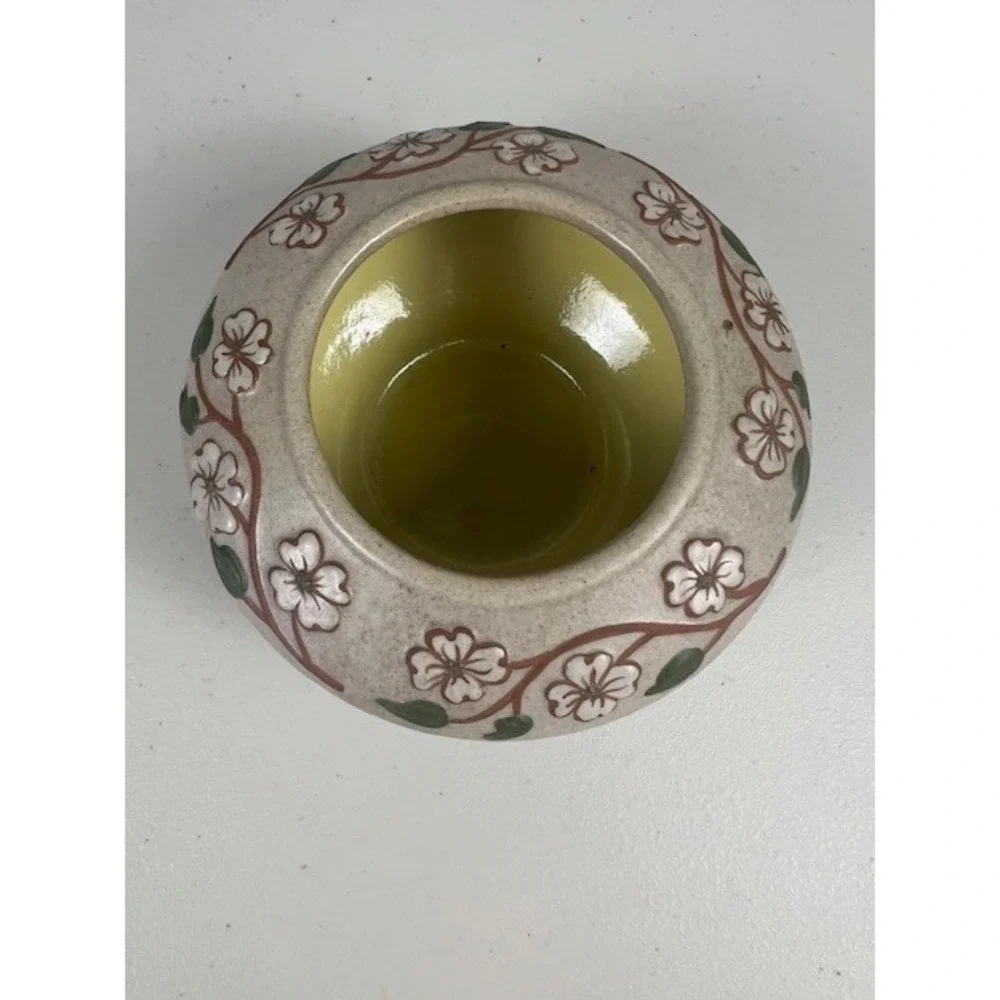 Pigeon Forge Pottery Dogwood Floral Round Bowl Tan Yellow Vintage Tennessee 4.5
